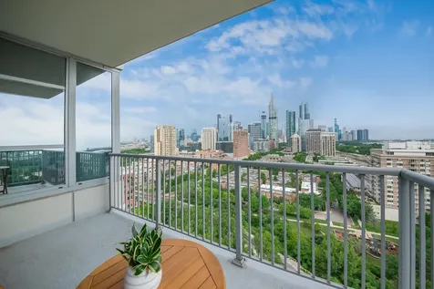 1600 South Prairie Avenue Chicago IL 60616