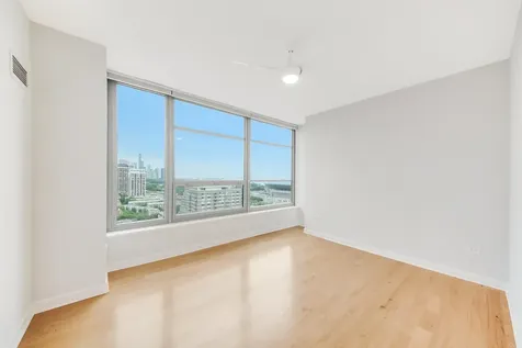 1600 South Prairie Avenue Chicago IL 60616