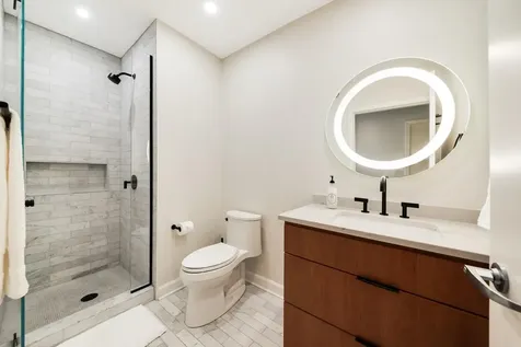 1600 South Prairie Avenue Chicago IL 60616