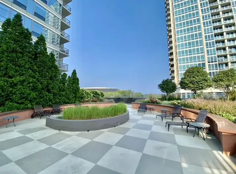1600 South Prairie Avenue Chicago IL 60616