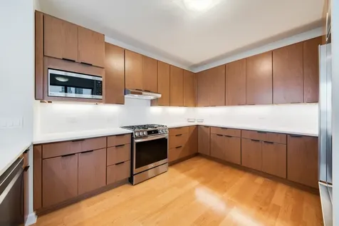 1600 South Prairie Avenue Chicago IL 60616