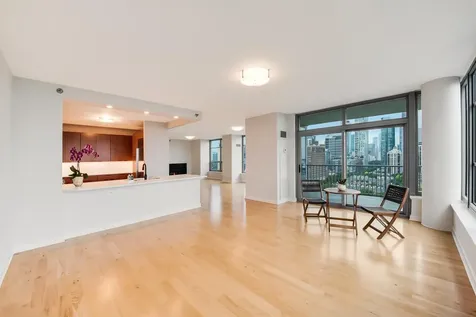 1600 South Prairie Avenue Chicago IL 60616