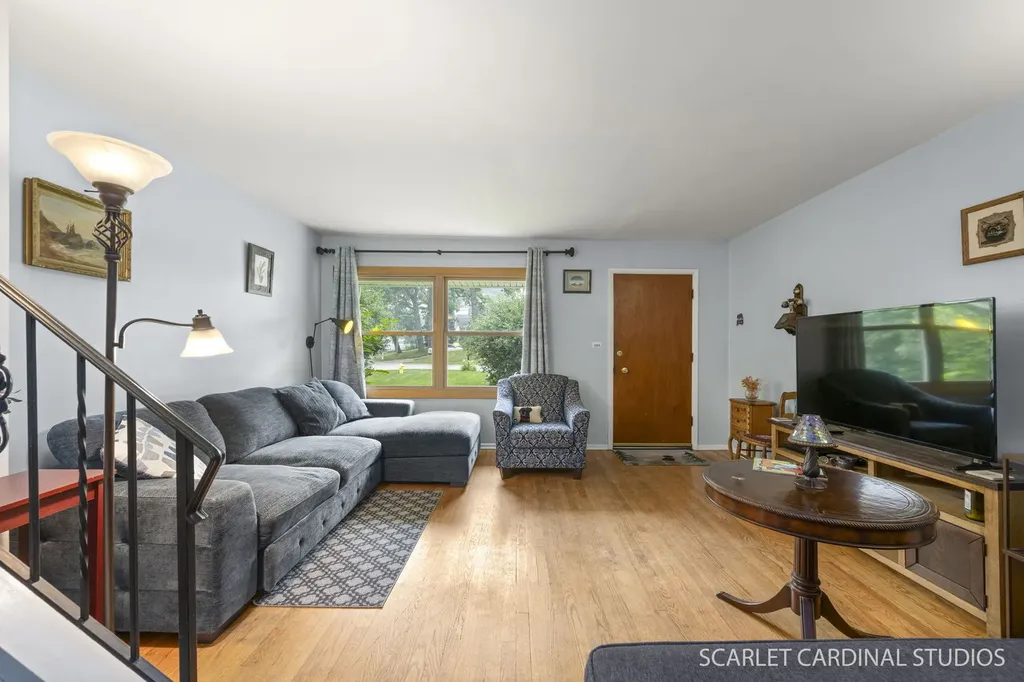 46 South Glenview Avenue Lombard IL 60148