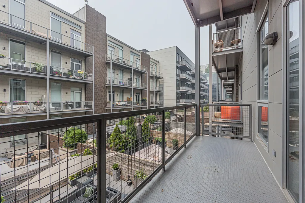 16 North Carpenter Street Chicago IL 60607