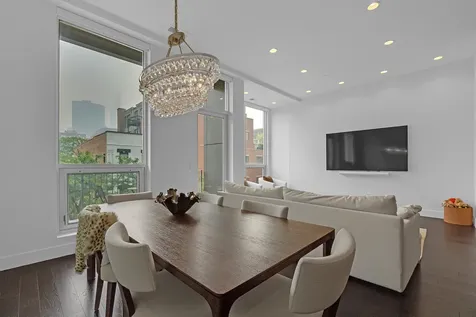 16 North Carpenter Street Chicago IL 60607