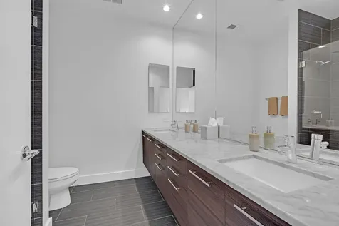 16 North Carpenter Street Chicago IL 60607