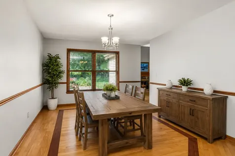 44W043 Fox Wilds Drive St. Charles IL 60175