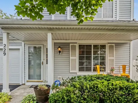 229 Churchill Court Round Lake Beach IL 60073