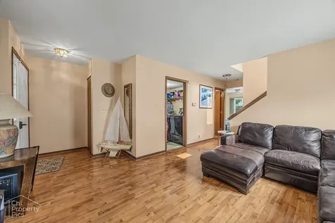 229 Churchill Court Round Lake Beach IL 60073