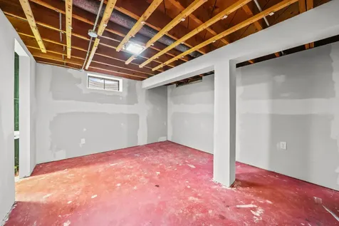 2327 Wisconsin Road Rockford IL 61108