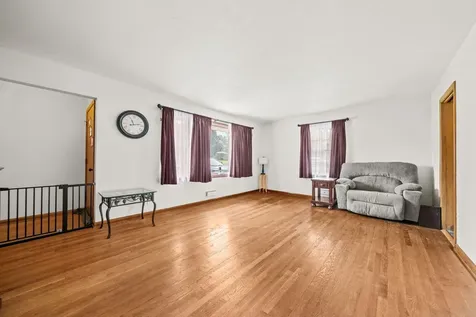 2327 Wisconsin Road Rockford IL 61108