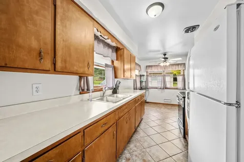 2327 Wisconsin Road Rockford IL 61108
