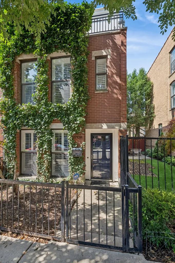 1706 North Bissell Street Chicago IL 60614