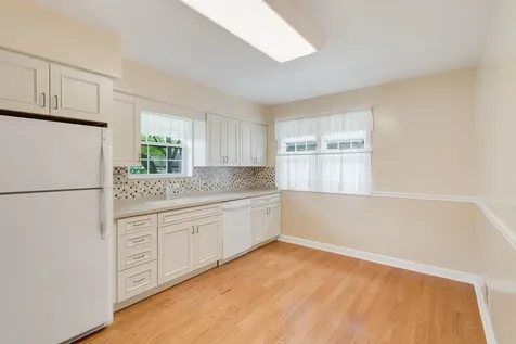 2509 South 10th Avenue Broadview IL 60155