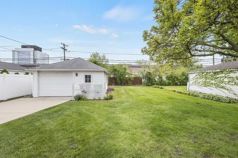 2509 South 10th Avenue Broadview IL 60155