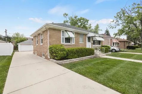 2509 South 10th Avenue Broadview IL 60155