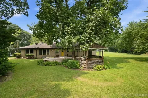 1341 Meadowrue Lane Batavia IL 60510