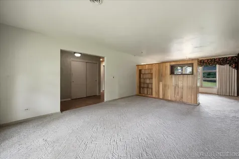 1341 Meadowrue Lane Batavia IL 60510