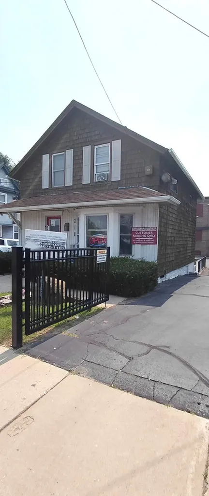 218- 220 South Lake Street Aurora IL 60506