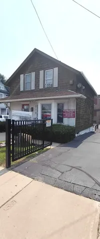 218- 220 South Lake Street Aurora IL 60506