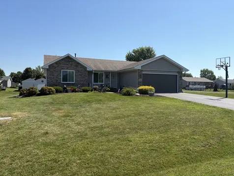 152 Prairie Moon Drive Davis Junction IL 61020