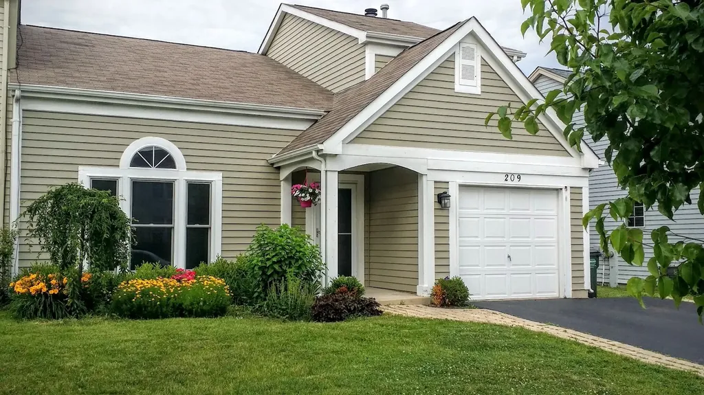 209 Wilton Lane Mundelein IL 60060