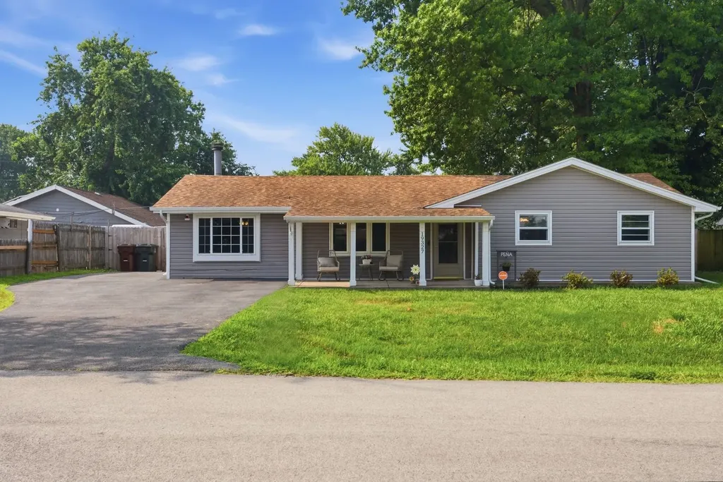 19327 West Dawson Avenue Romeoville IL 60446