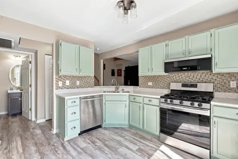 59 North Macgillis Drive Round Lake IL 60073