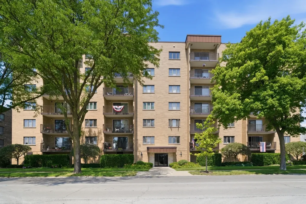 700 Graceland Avenue Des Plaines IL 60016