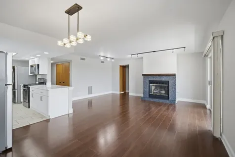 700 Graceland Avenue Des Plaines IL 60016