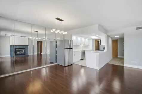 700 Graceland Avenue Des Plaines IL 60016