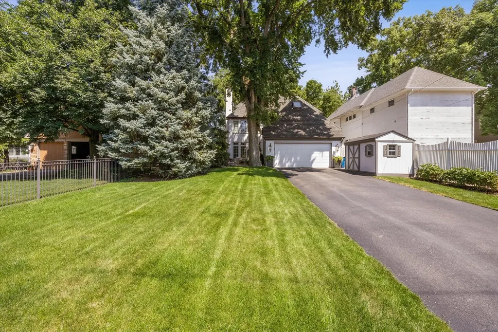 628 South Lincoln Street Hinsdale IL 60521