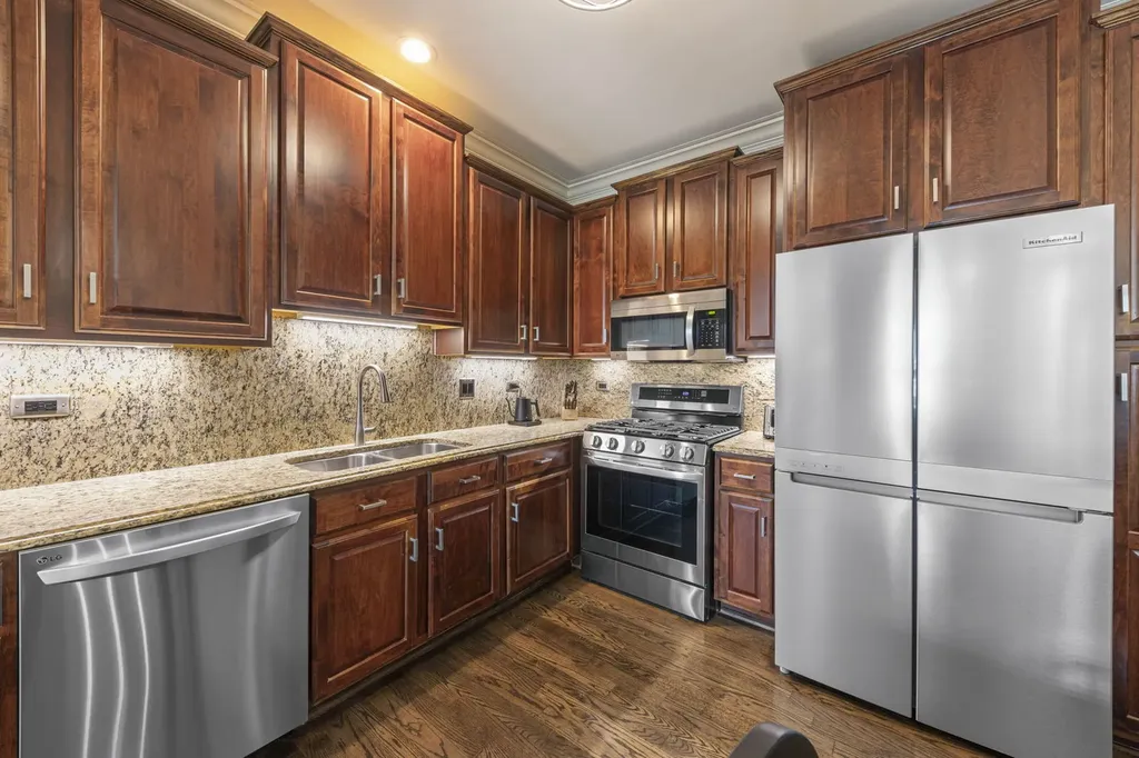 11S471 Rachael Court Willowbrook IL 60527