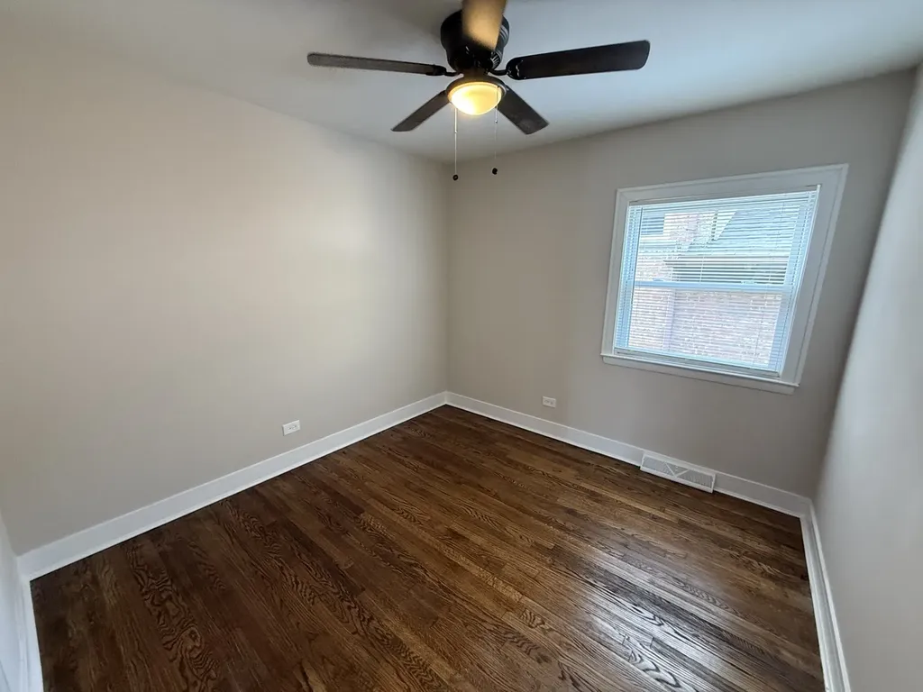 8642 South Indiana Avenue Chicago IL 60619