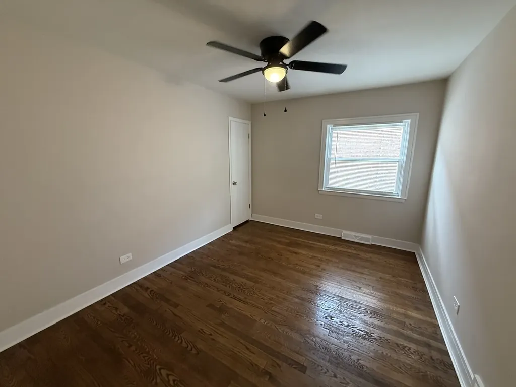 8642 South Indiana Avenue Chicago IL 60619