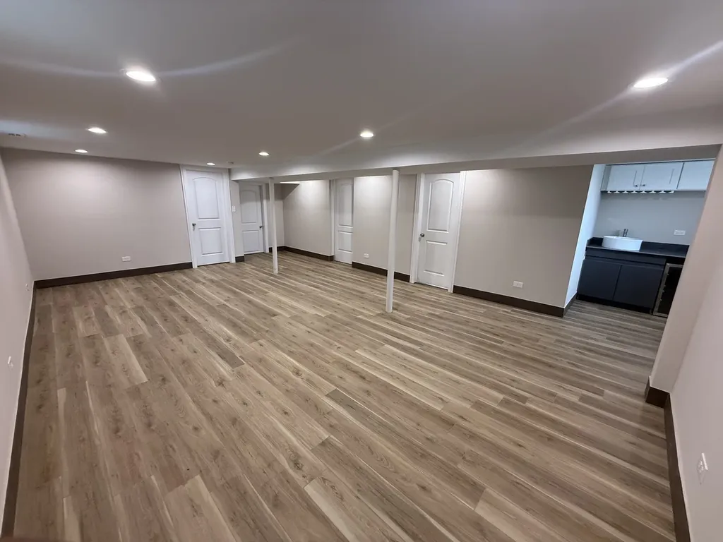 8642 South Indiana Avenue Chicago IL 60619
