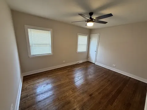 8642 South Indiana Avenue Chicago IL 60619