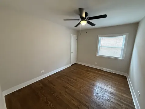 8642 South Indiana Avenue Chicago IL 60619