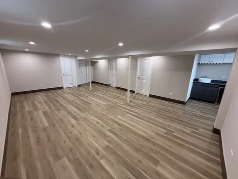 8642 South Indiana Avenue Chicago IL 60619