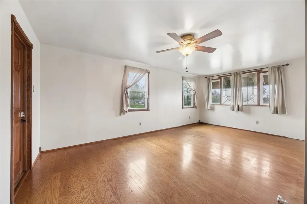 117 Sunrise Avenue Willowbrook IL 60527
