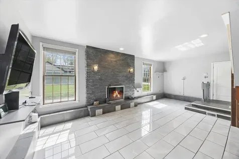 117 Sunrise Avenue Willowbrook IL 60527