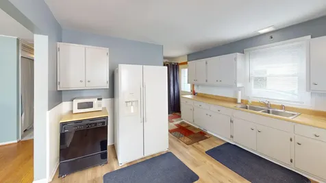 334 South Seymour Avenue Mundelein IL 60060
