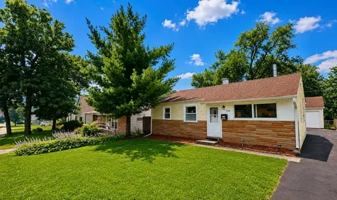 334 South Seymour Avenue Mundelein IL 60060