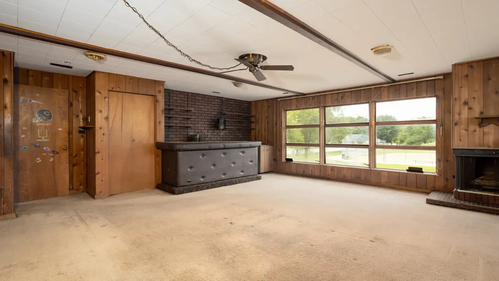 425 North Main Lombard IL 60148