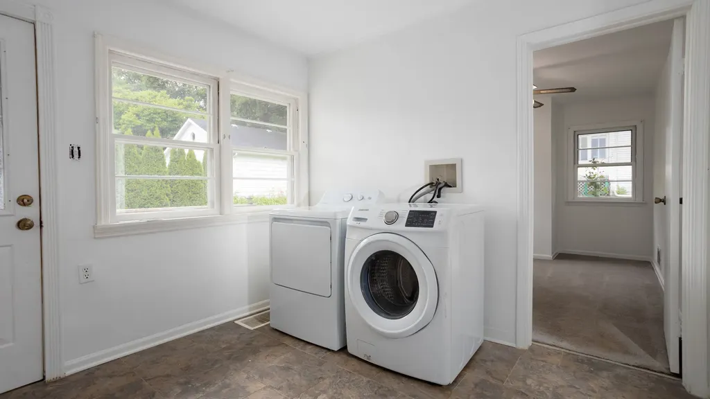 425 North Main Lombard IL 60148