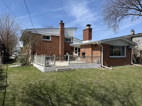 9131 Kilbourn Avenue Skokie IL 60076