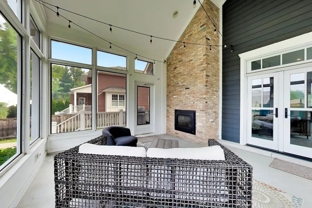 618 South Crescent Avenue Park Ridge IL 60068