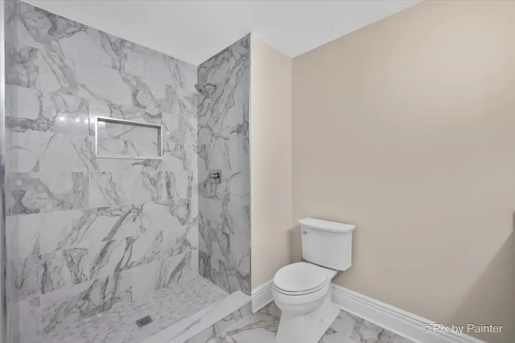 624 Daisy Lane Roselle IL 60172