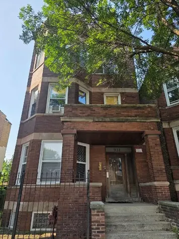 931 West 31st Street Chicago IL 60608