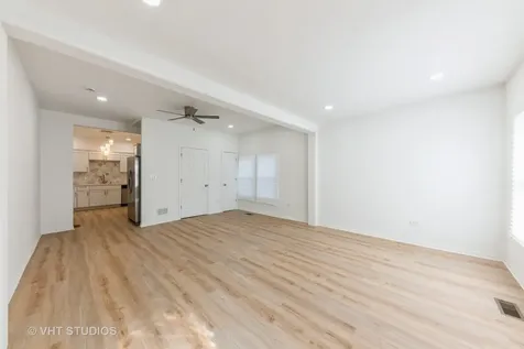 1210 Park Avenue North Chicago IL 60064